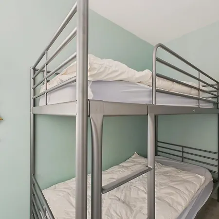 20 M De La Plage, Pour 4, Terrasse *