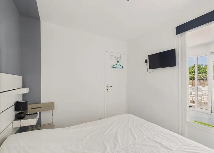 Apartman 20 M De La Plage, Pour 4, Terrasse *